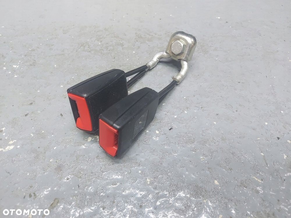 SEAT IBIZA IV 08-17R ZAPINKA PASA KLAMKA ŚRODKOWA - 1
