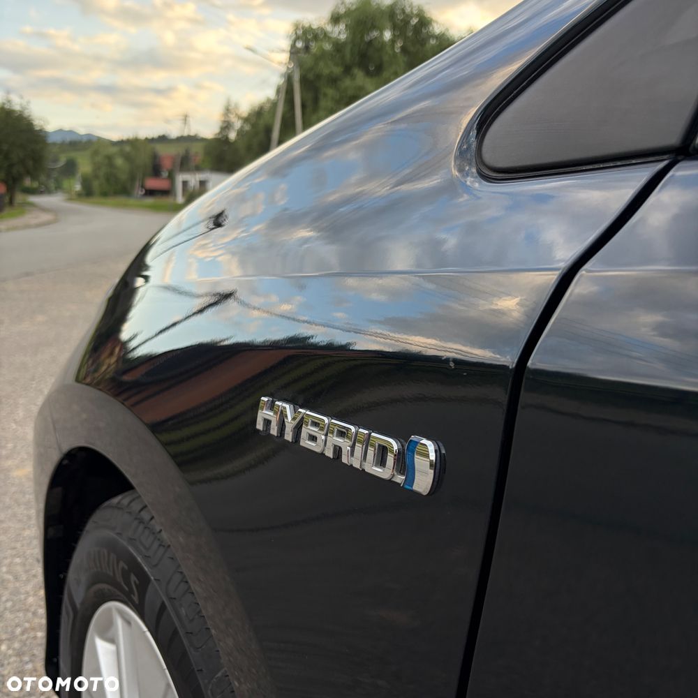 Toyota Auris 1.8 HSD Prestige NAVI - 30
