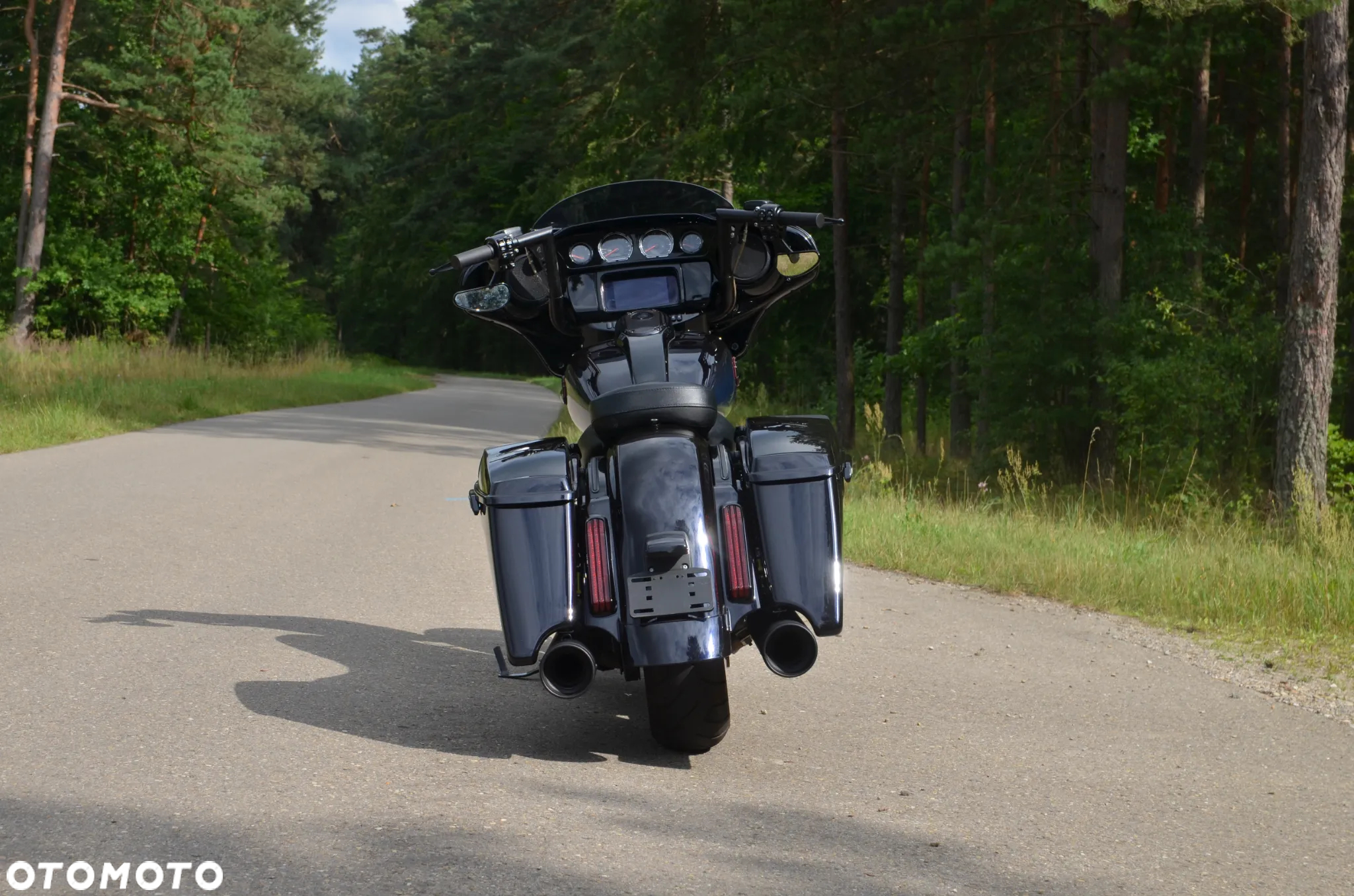 Harley-Davidson CVO Street Glide - 6