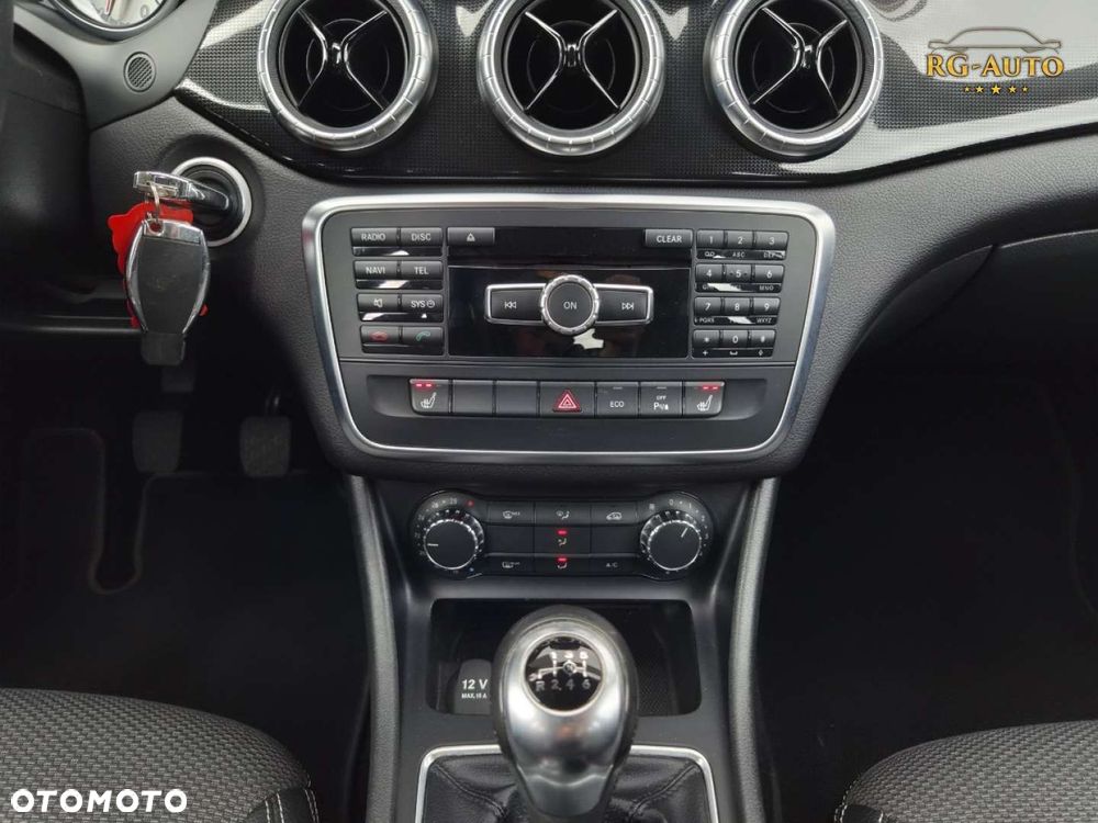 Mercedes-Benz CLA - 40