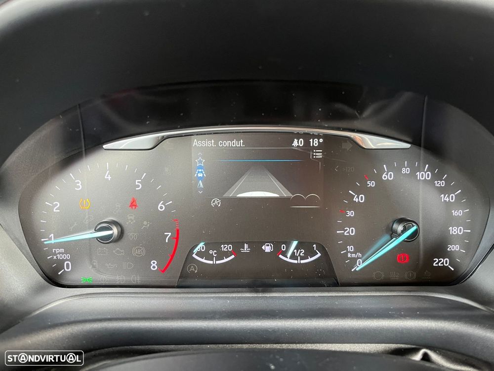 Ford Puma 1.0 EcoBoost Hybrid TITANIUM - 23