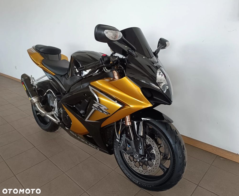 Suzuki GSX-R - 1