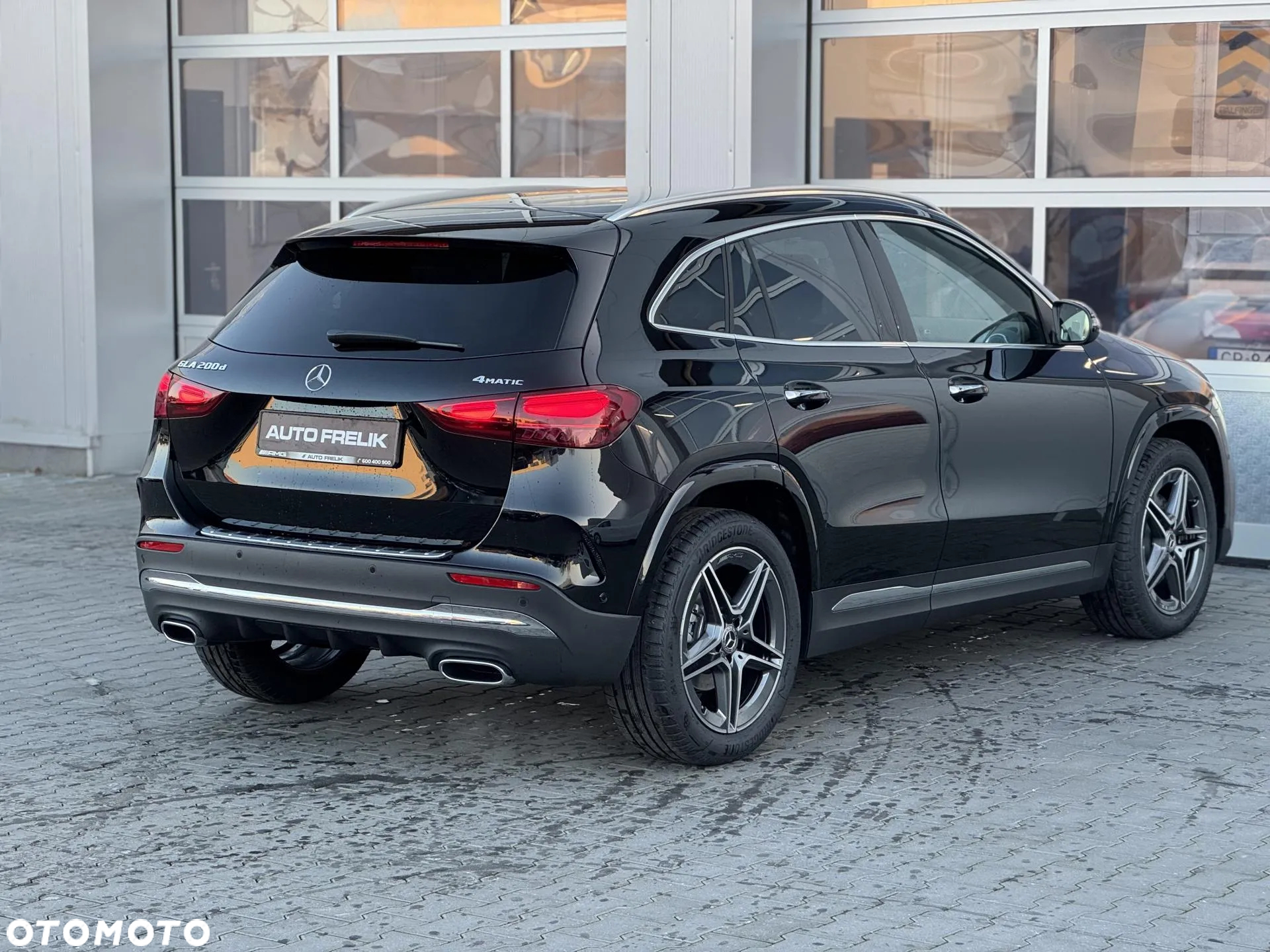 Mercedes-Benz GLA 200 d 4-Matic AMG Line - 9