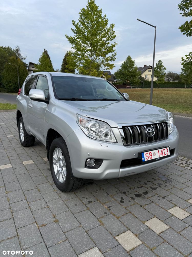 Toyota Land Cruiser - 1