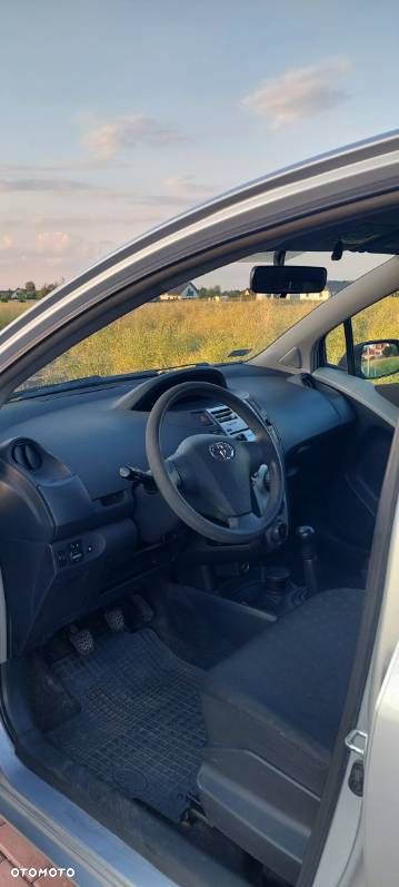 Toyota Yaris 1.4 D-4D Luna - 6