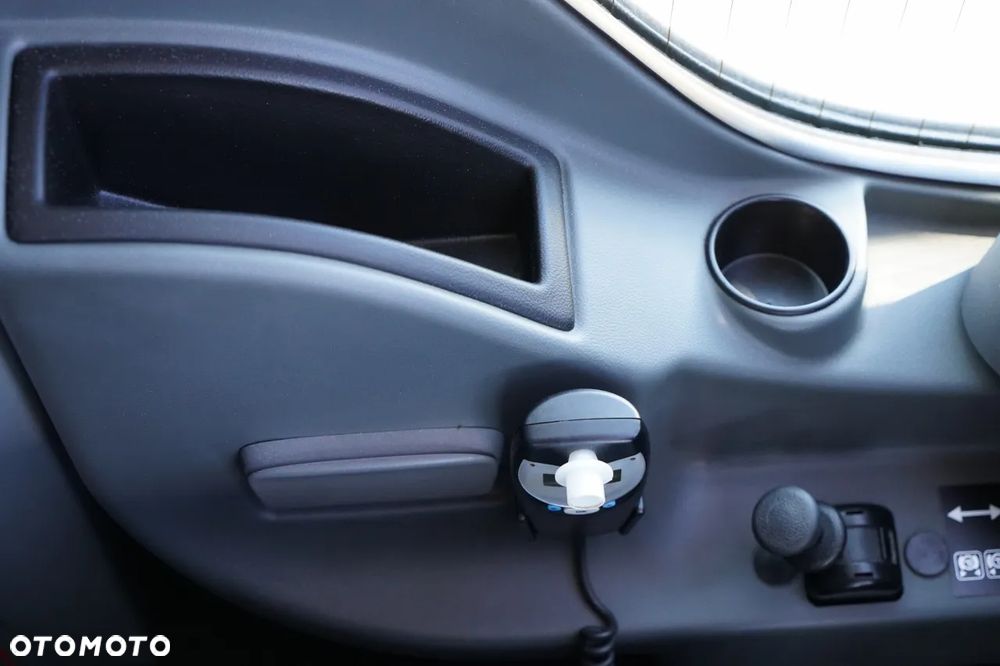 Mercedes-Benz TOURISMO RHD-M / EURO 6 / SPROWADZONY / - 27