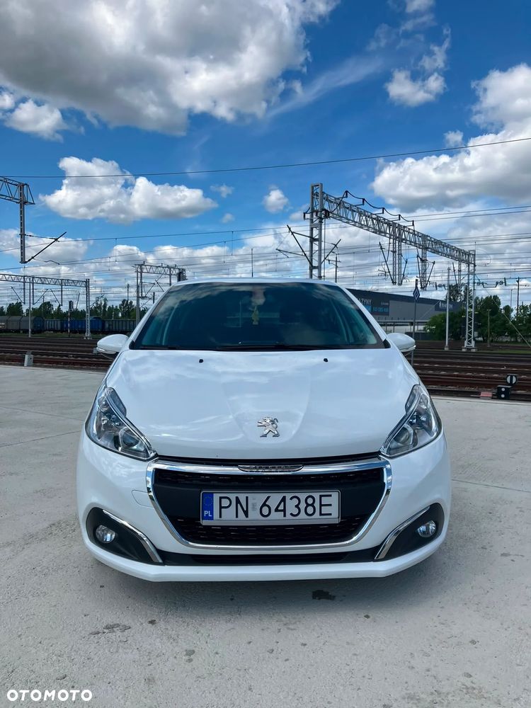 Peugeot 208 1.2 PureTech GPF Signature S&S - 3