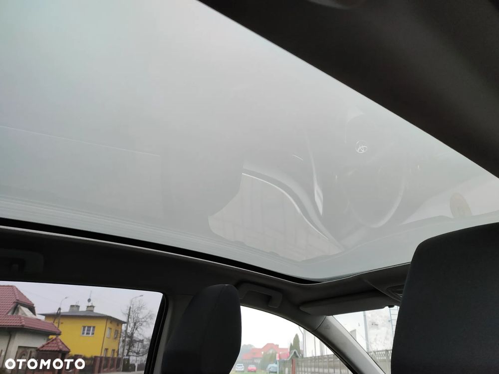 Toyota Auris 2.0 D-4D Premium - 16