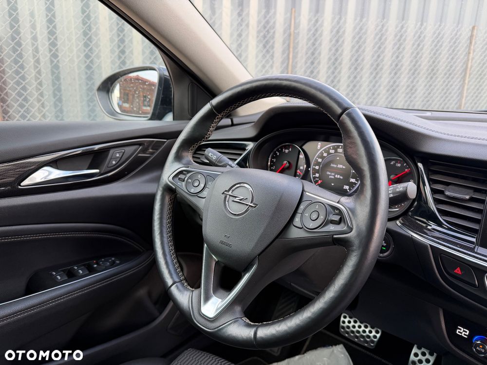 Opel Insignia - 18
