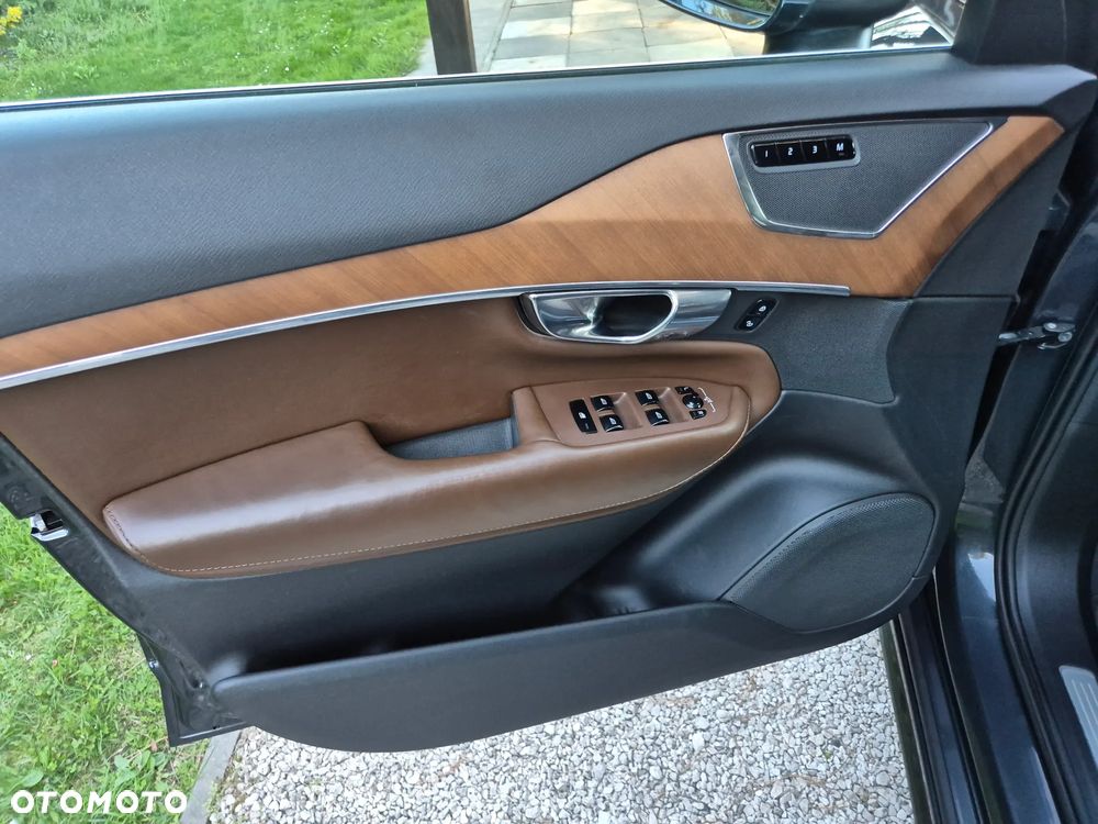 Volvo XC 90 D5 AWD Geartronic Inscription - 16