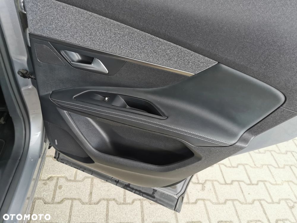 Peugeot 3008 BlueHDi 130 Stop & Start EAT8 Allure Business-Paket - 23