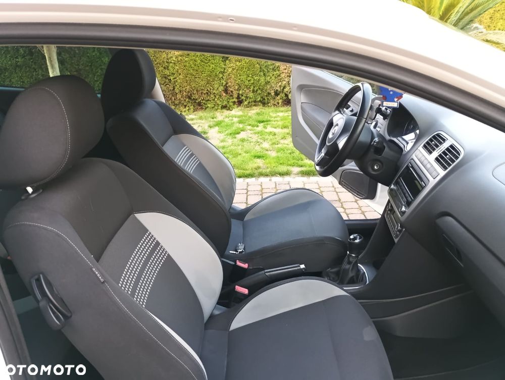 Volkswagen Polo - 9