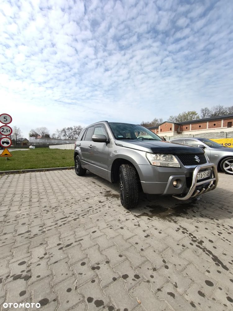 Suzuki Grand Vitara 2.0 - 1