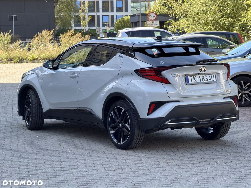 Toyota C-Hr 2021 photo 2