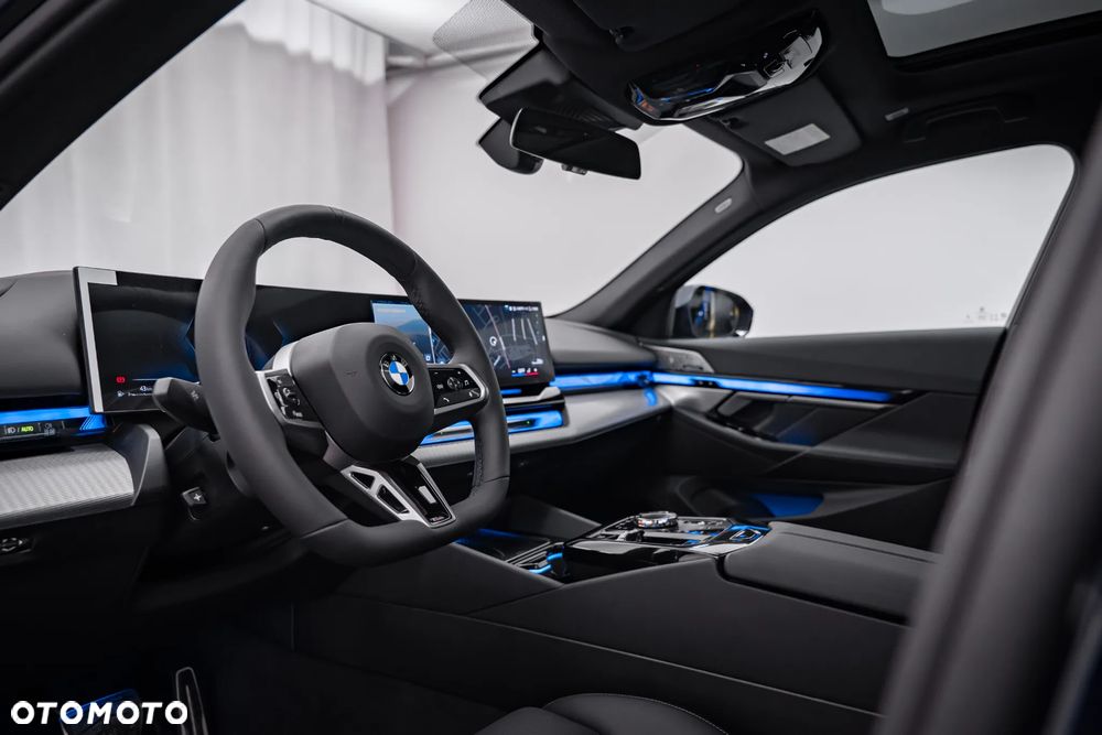 BMW Seria 5 540d xDrive mHEV M Sport - 29