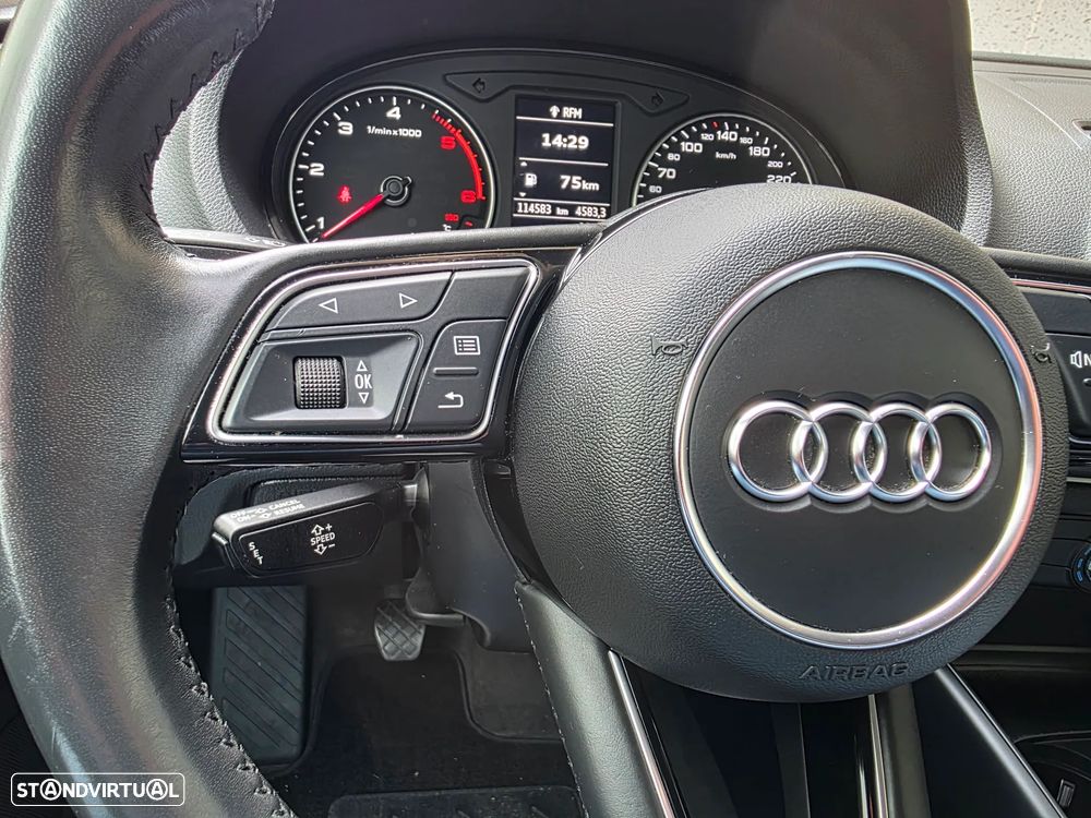 Audi A3 Sportback 2.0 TDI Design - 34