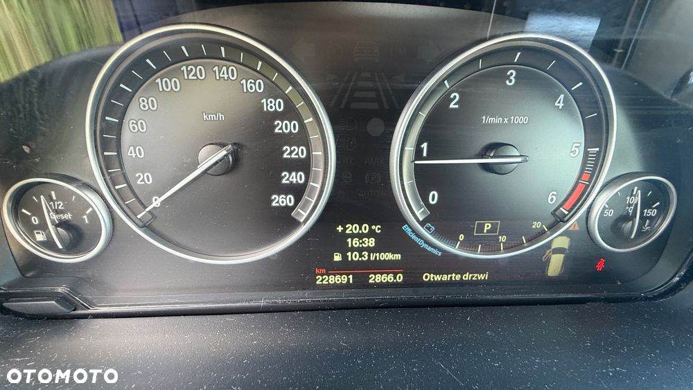 BMW X5 xDrive25d - 16