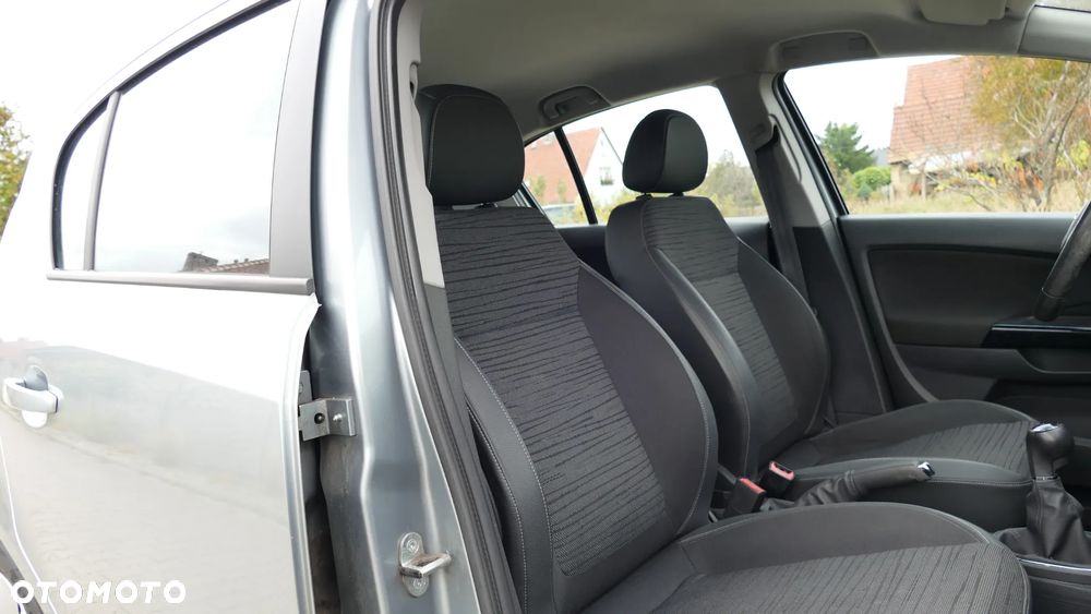 Opel Corsa 1.4 16V Energy - 12