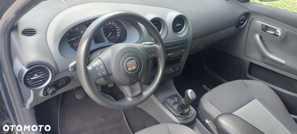 Seat Ibiza 1.4 16V Style - 13