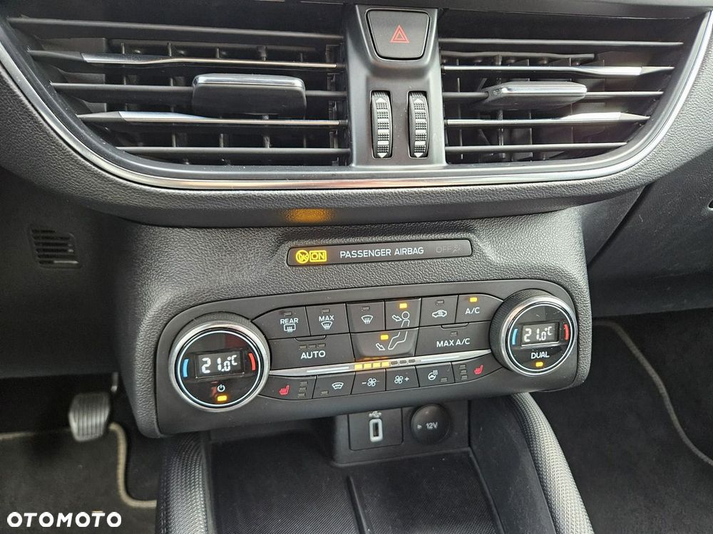 Ford Focus 2.0 EcoBlue Active - 35