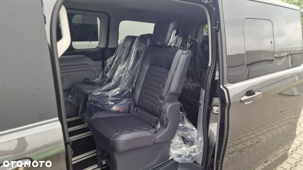 Ford Tourneo Custom - 5
