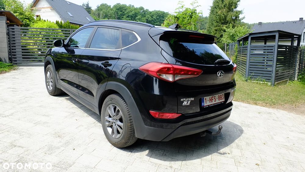 Hyundai Tucson 1.7 CRDI BlueDrive Style 2WD - 11