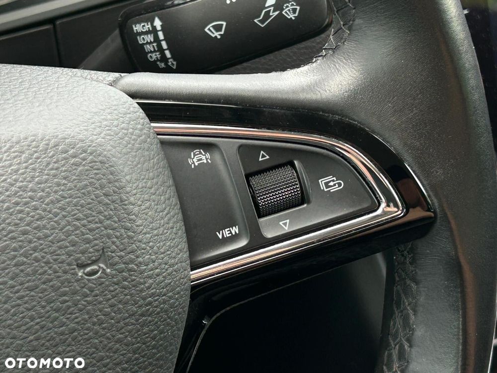 Skoda Superb 2.0 TDI Style DSG - 24