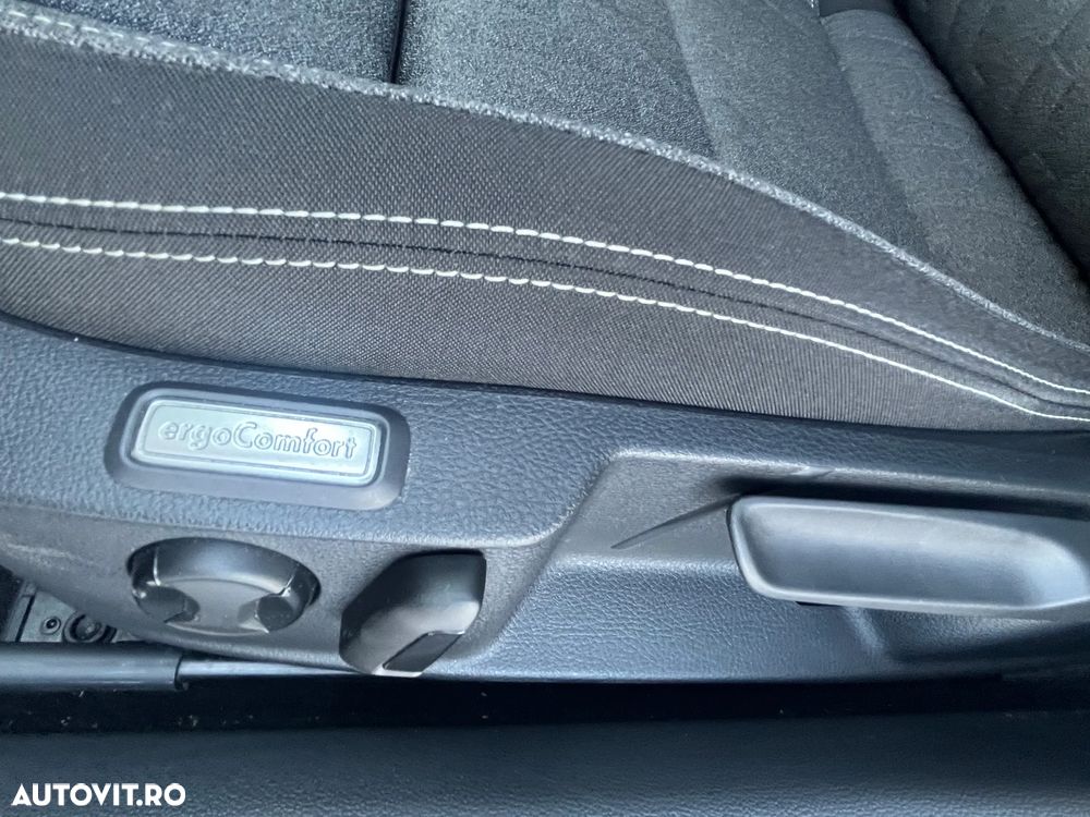 Volkswagen Passat 1.5 TSI ACT OPF DSG Comfortline - 14
