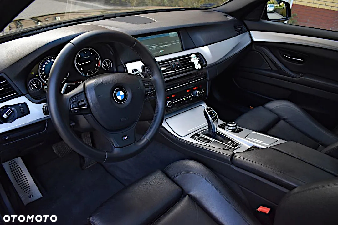 BMW Seria 5 520d Touring Sport-Aut - 34