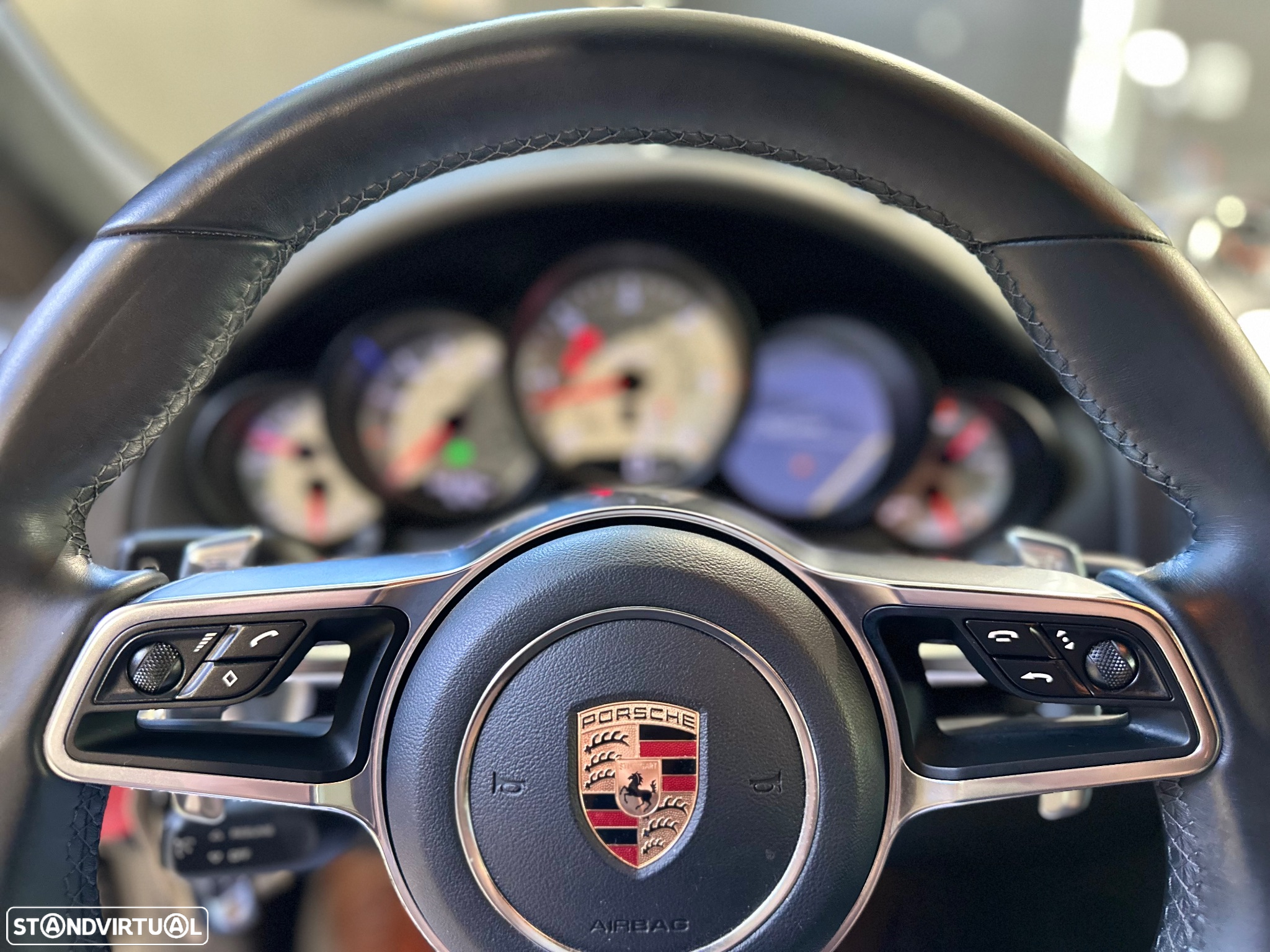 Porsche Cayenne Platinum Edition - 32