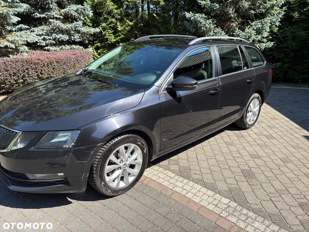 Skoda Octavia 1.6 TDI Ambition DSG - 4
