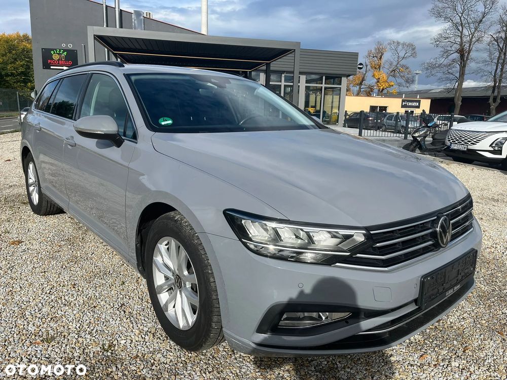 Volkswagen Passat - 2