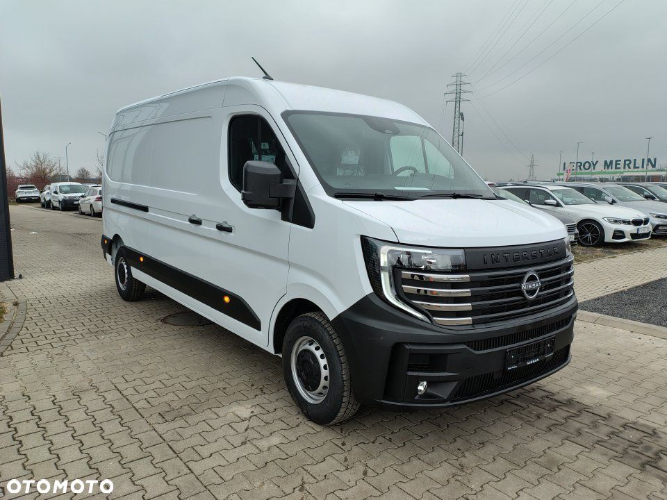 Nissan Interstar - 3