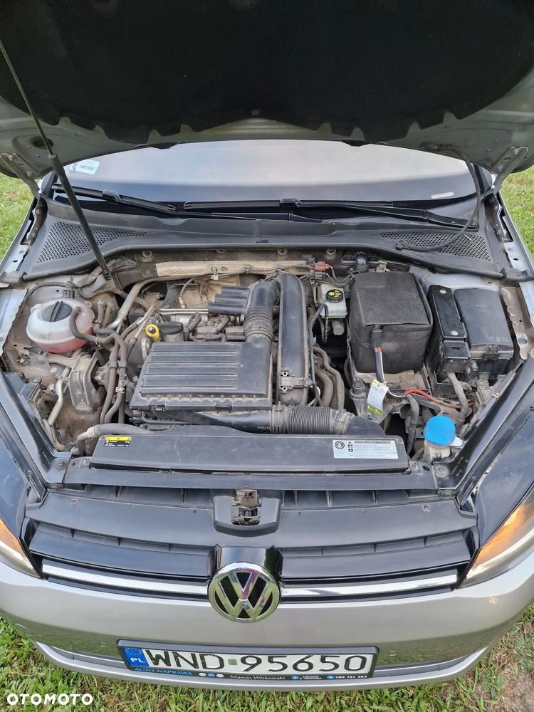 Volkswagen Golf 1.4 TSI BMT Comfortline - 21