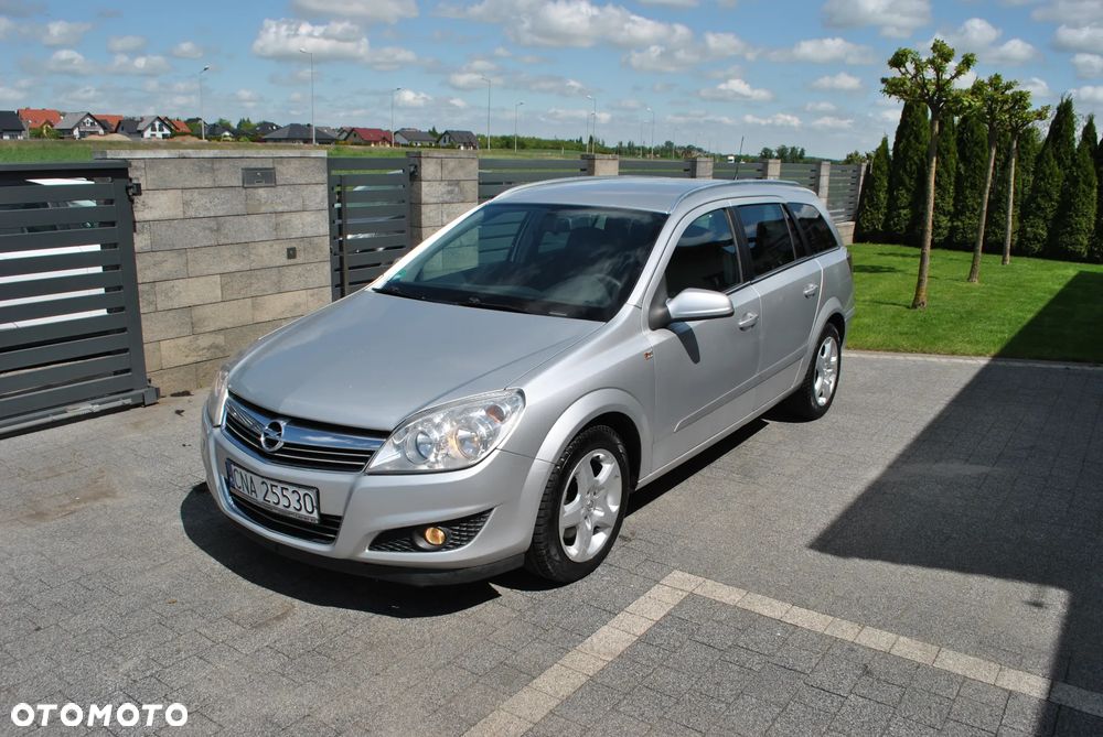 Opel Astra 1.9 CDTI Elegance - 1