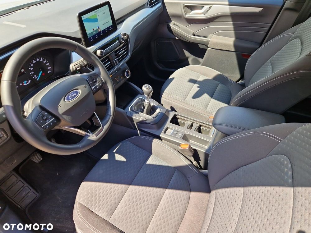 Ford Kuga - 10