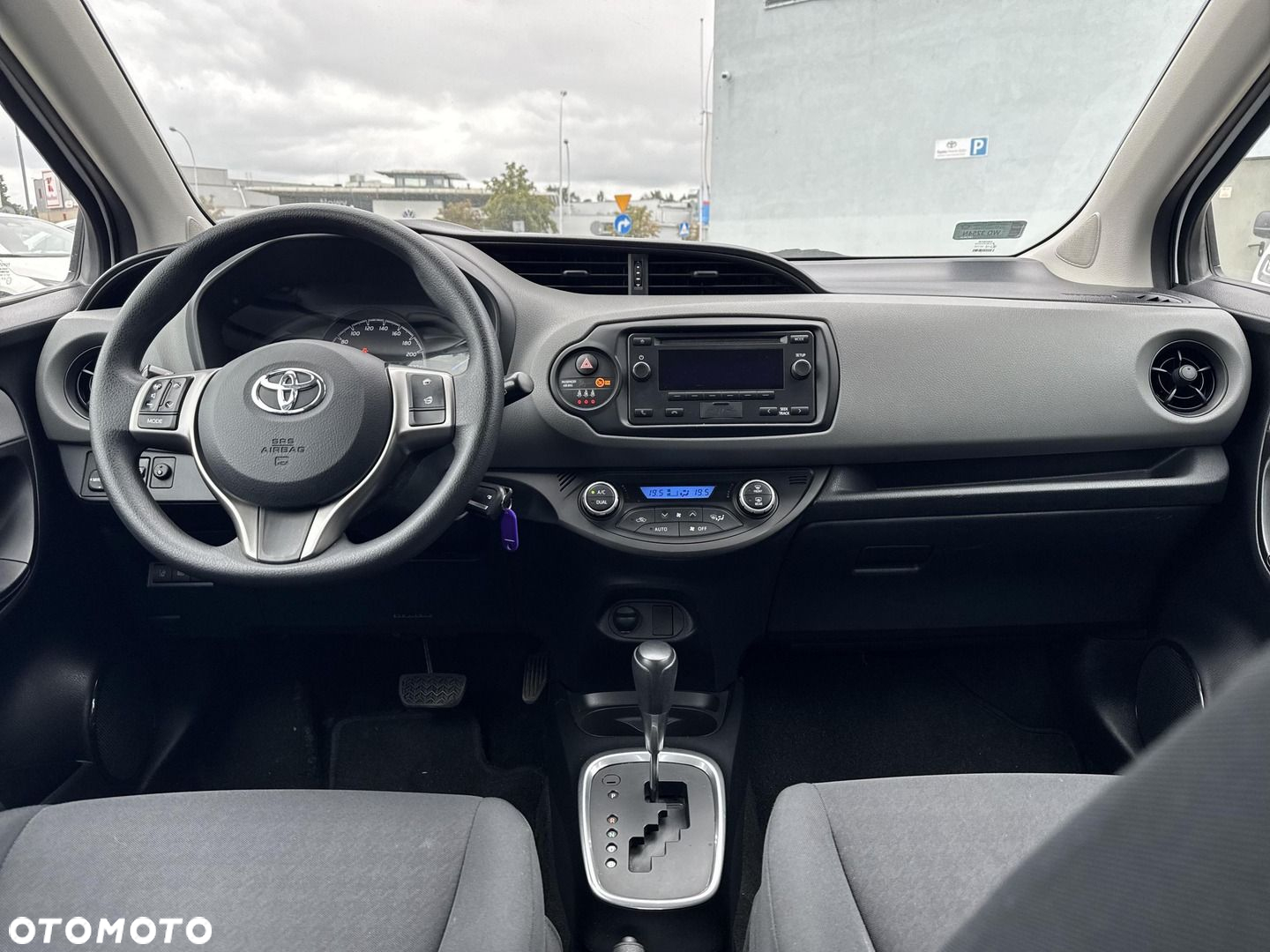 Toyota Yaris - 11