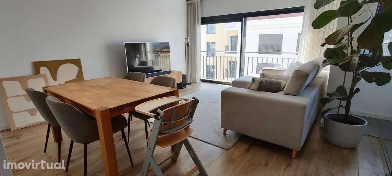 Apartamento T2 Semi-Novo na Urbanização Atalaia - Grande imagem: 4/35