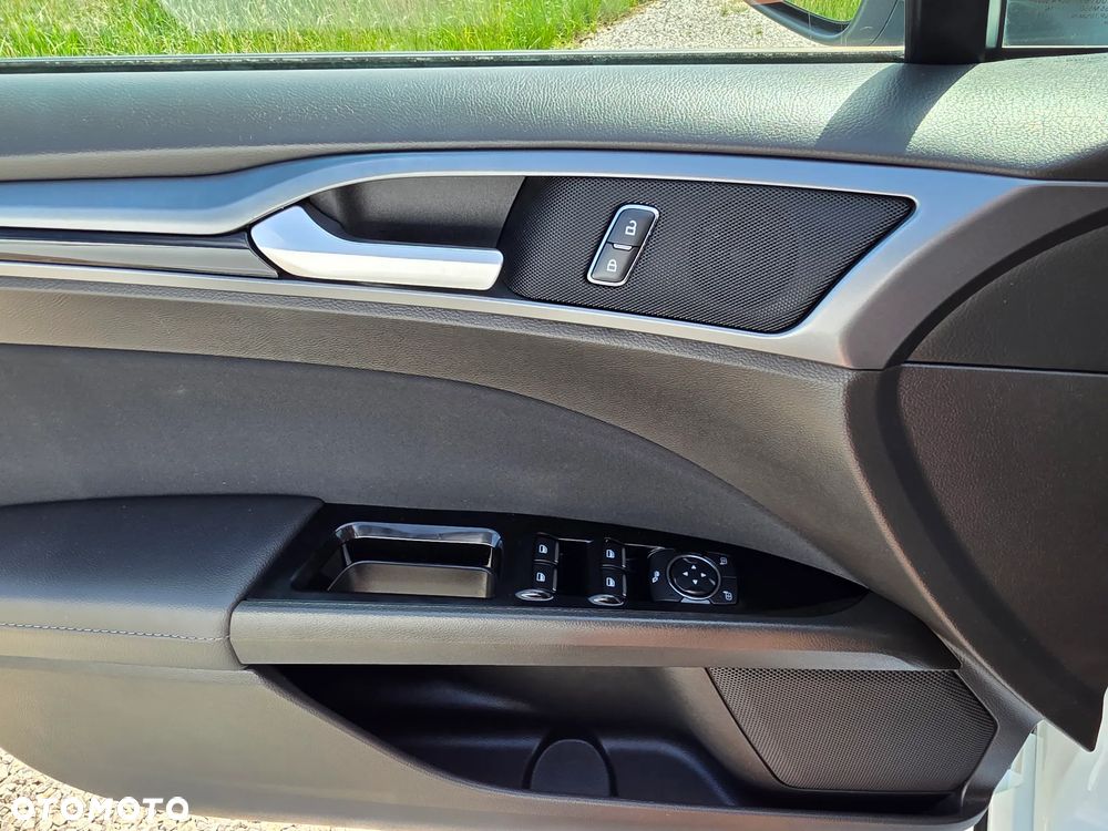 Ford Mondeo 1.5 EcoBoost ST-Line - 28