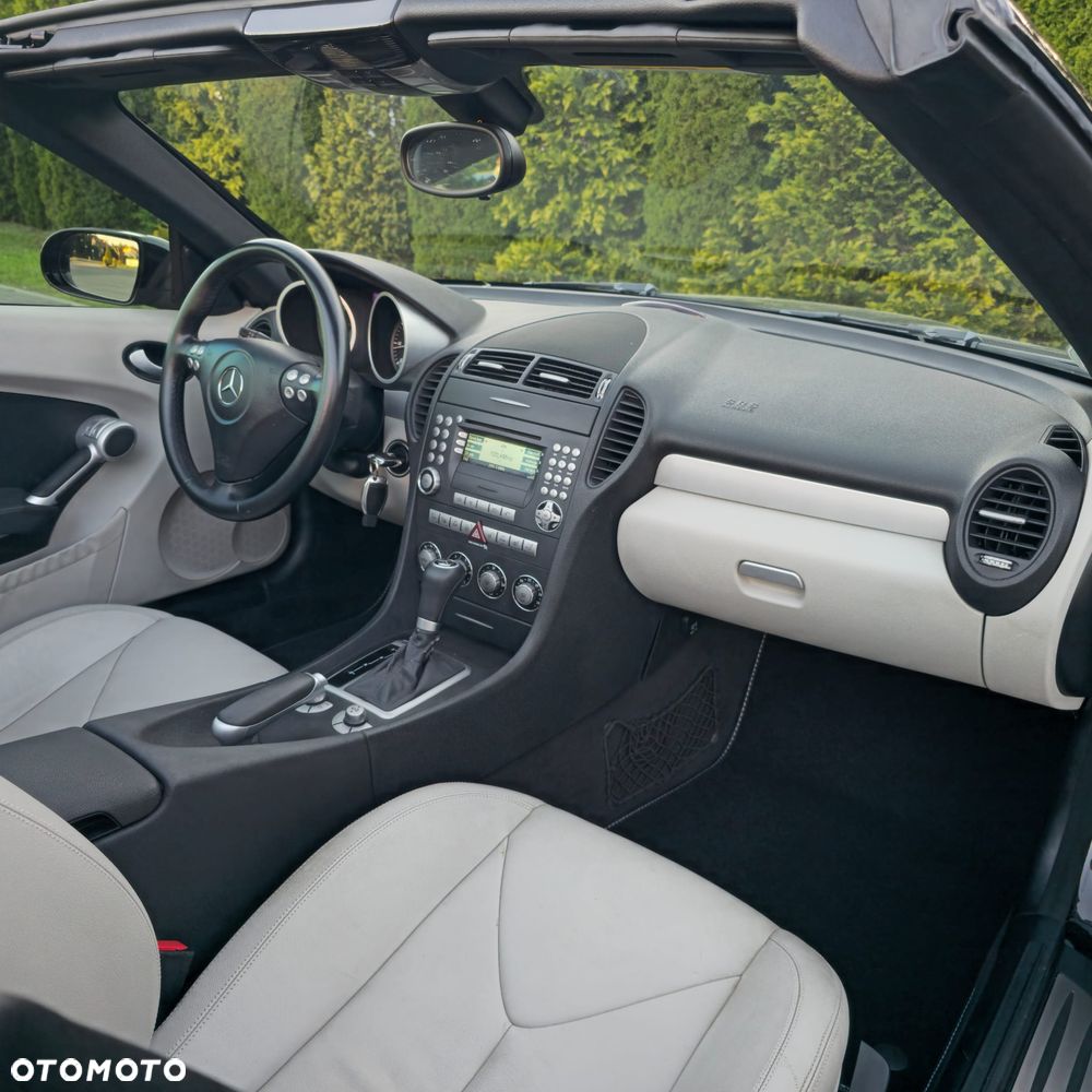 Mercedes-Benz SLK 280 7G-TRONIC - 35