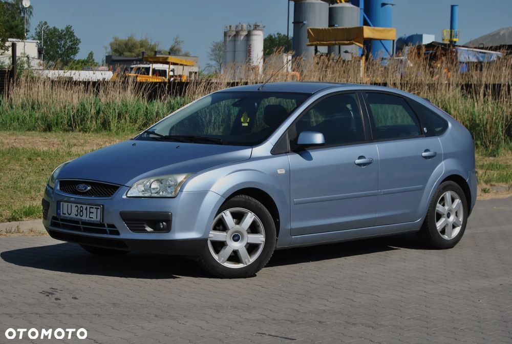 Ford Focus 1.6 Ghia - 1