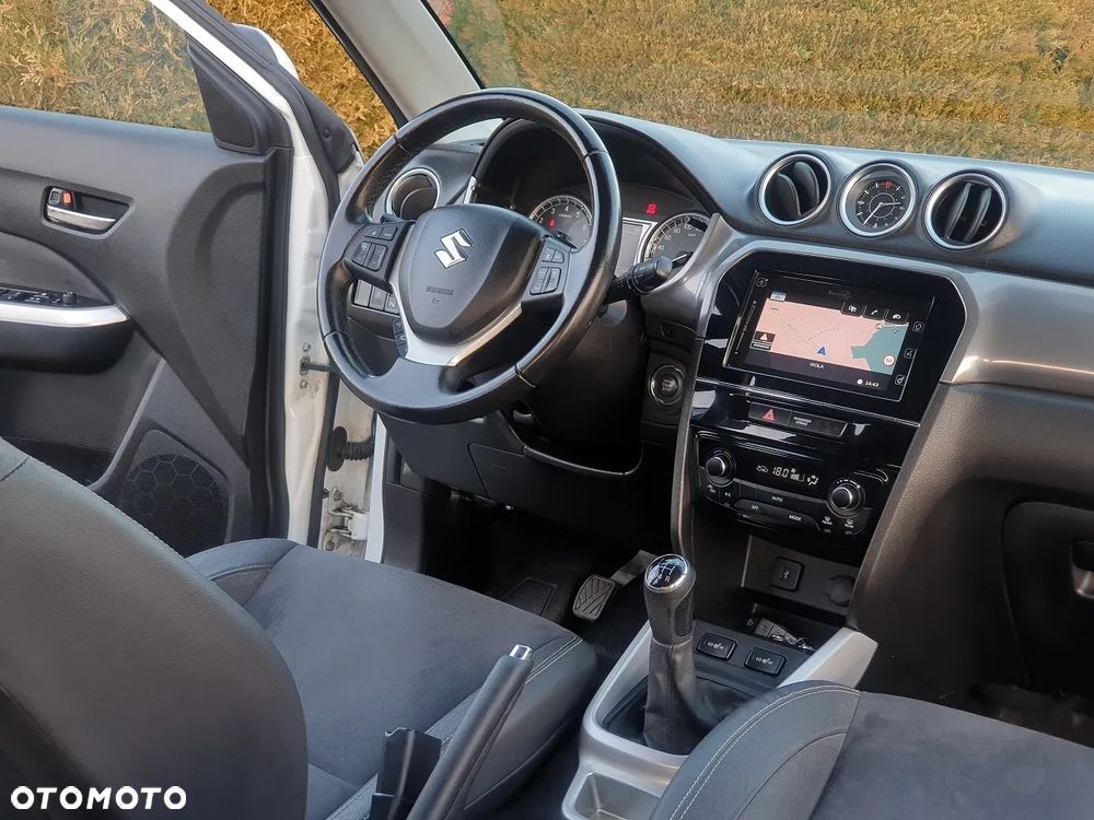 Suzuki Vitara 1.6 Premium 2WD - 21