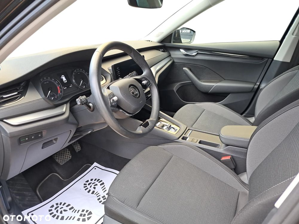 Skoda Octavia 2.0 TDI DSG Ambition - 11