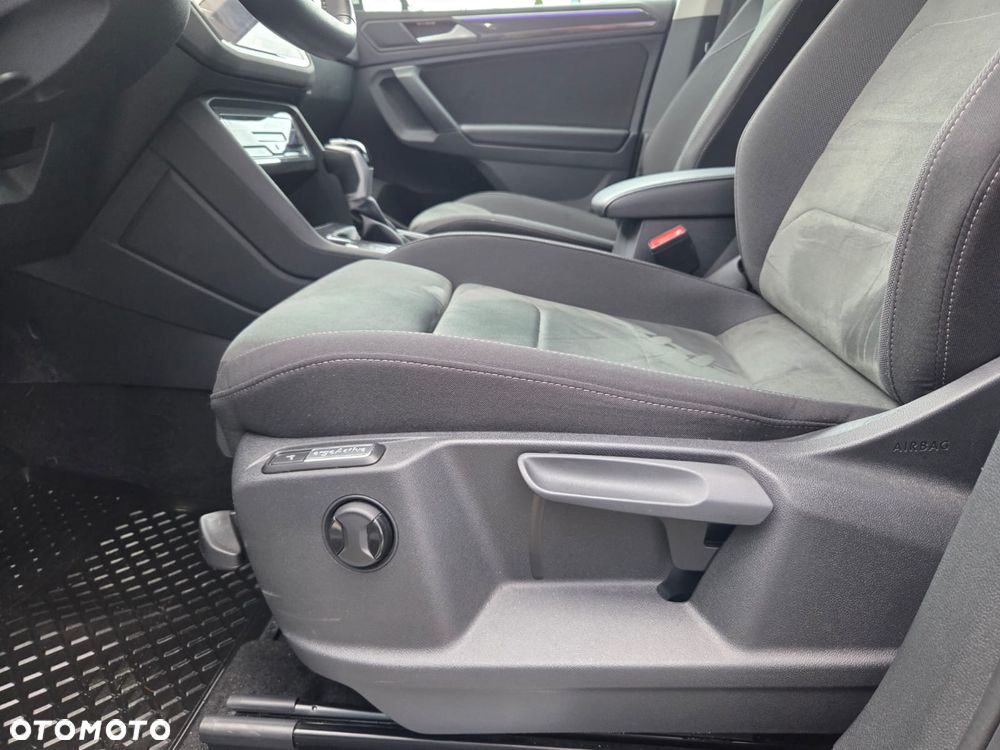 Volkswagen Tiguan 2.0 TDI SCR Elegance DSG - 12