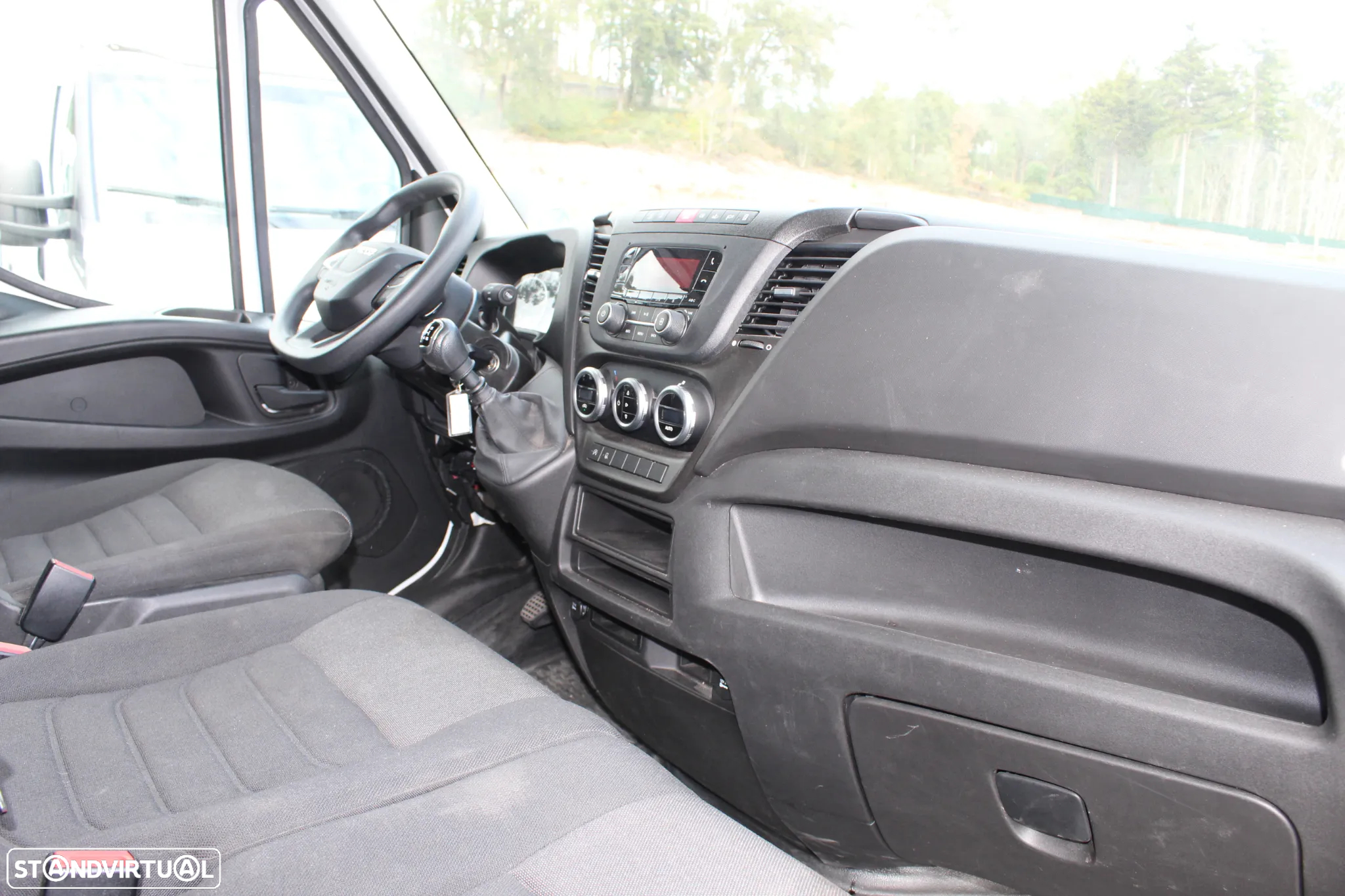 Iveco Daily 35-140 // 12M3 - 9