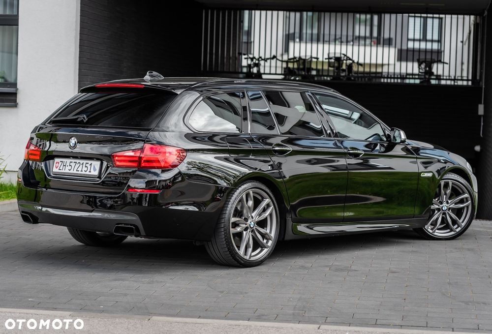 BMW Seria 5 M550d xDrive - 13