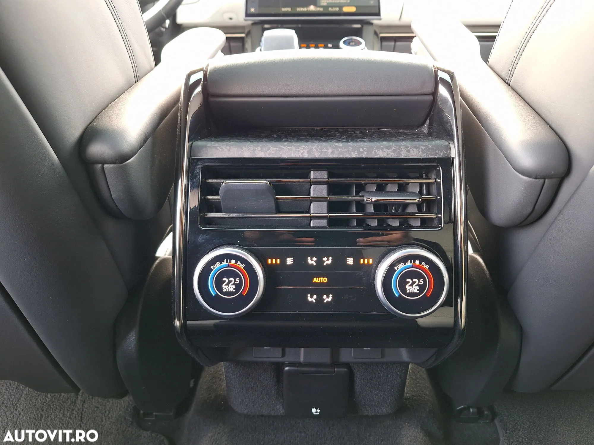 Land Rover Range Rover Sport - 32
