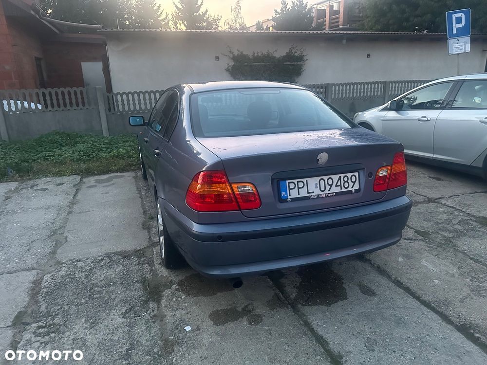BMW Seria 3 316i - 5