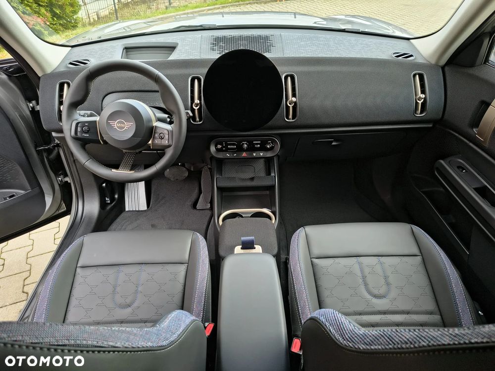 MINI Countryman Cooper ALL4 Classic Trim - 18