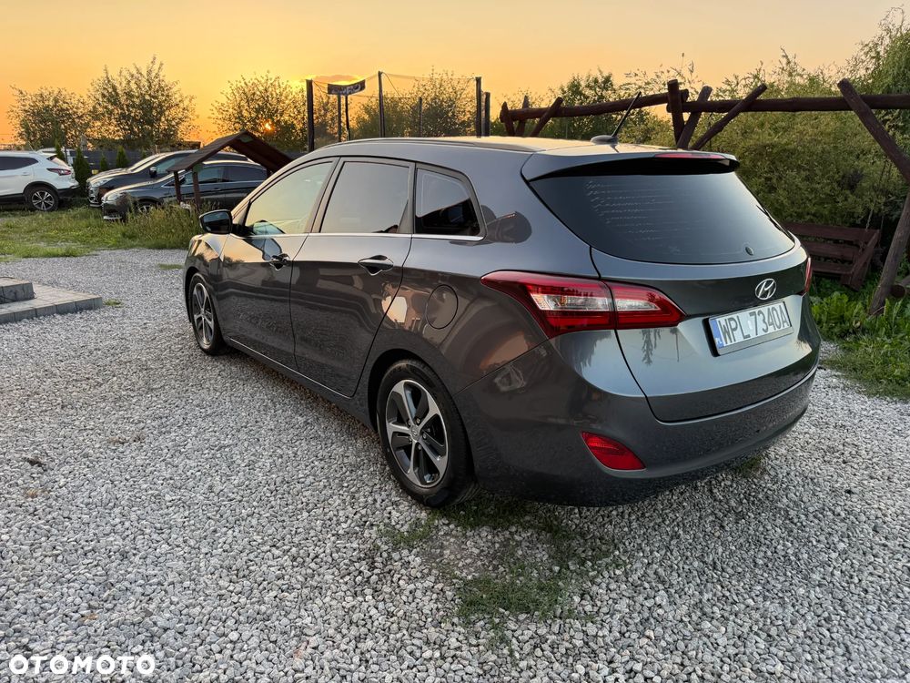 Hyundai i30 - 13